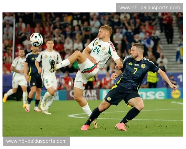 燃情岁月,铭记2016欧洲杯:匈牙利与葡萄牙的史诗对决,一场不朽的足球传奇 燃情岁月,铭记2016欧洲杯:匈牙利与葡萄牙的史诗对决,一场不朽的足球传奇